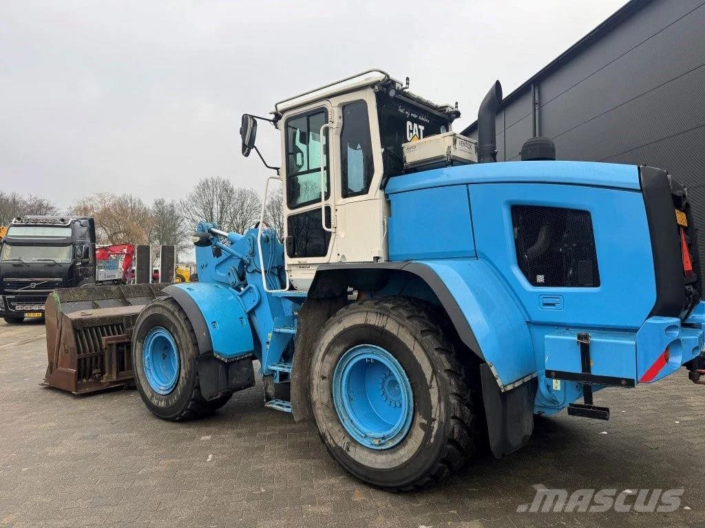CAT 926M 2017 7800 uur Zeer Compleet !! Gumikerekes homlokrakodók