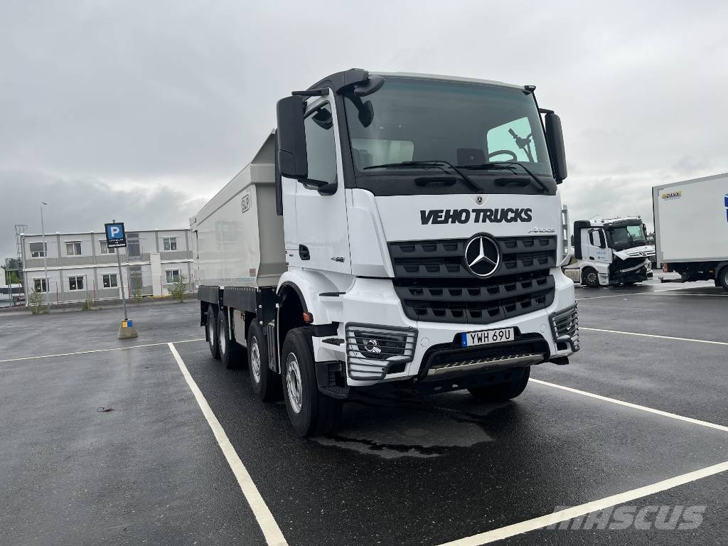Mercedes-Benz Arocs 4858K 덤프 트럭