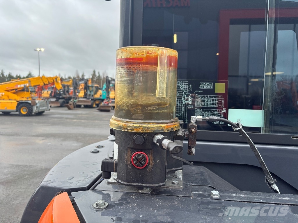 Hitachi ZX 55 U-6 / Engcon, TMK-koura, Ym! Mini bagri <7t