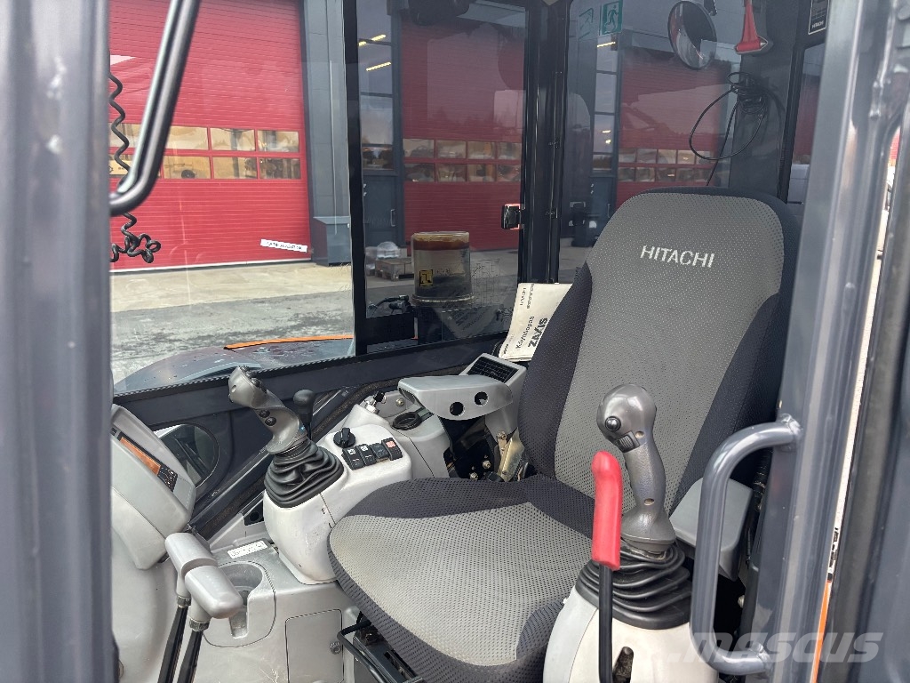 Hitachi ZX 55 U-6 / Engcon, TMK-koura, Ym! Mini bagri <7t