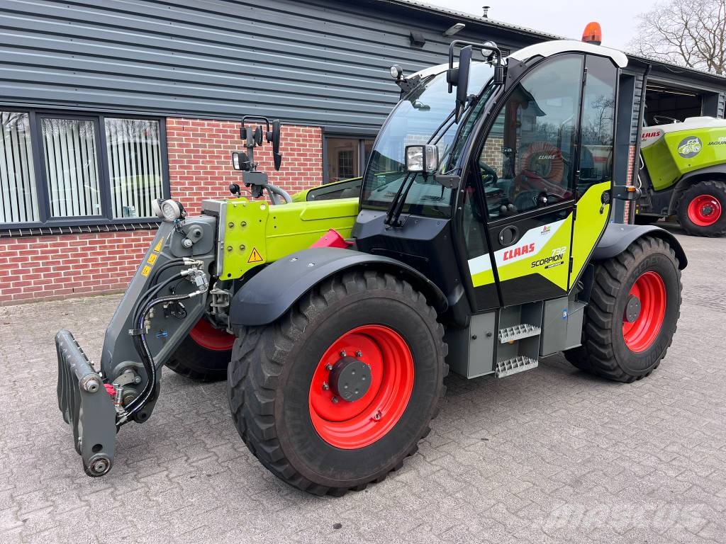 CLAAS Scorpion 732 Ładowarki rolnicze