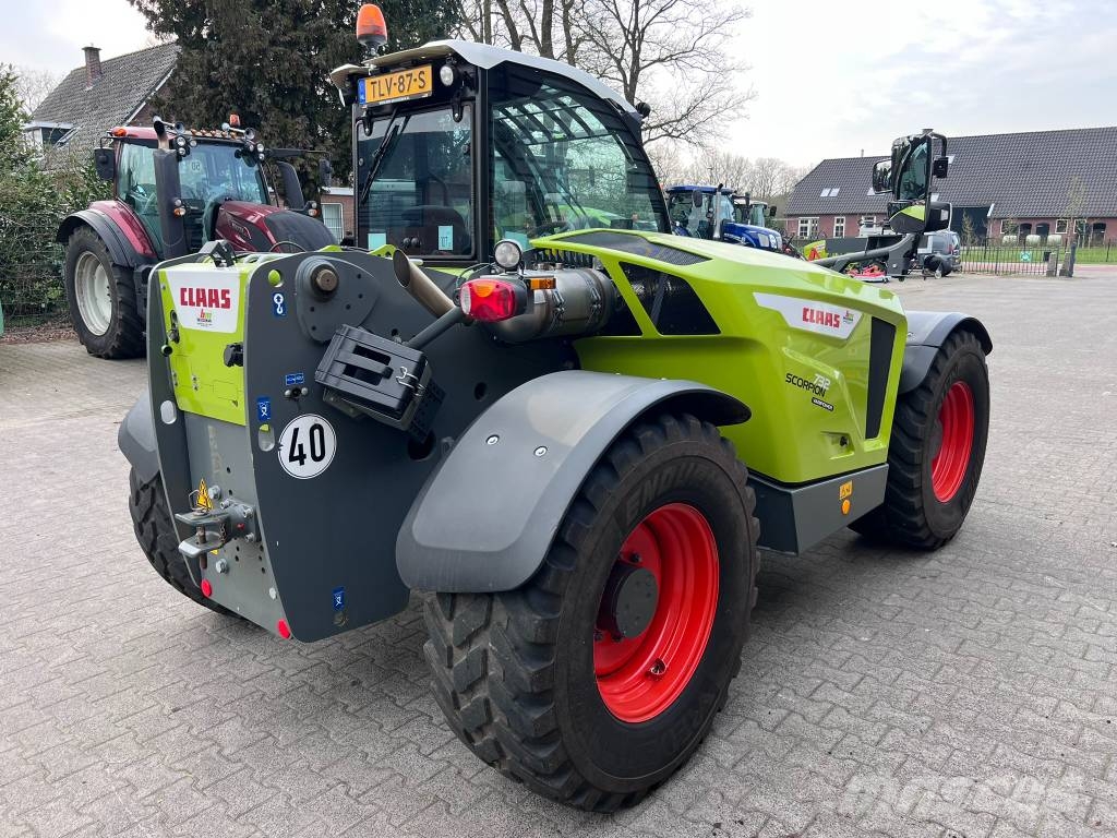 CLAAS Scorpion 732 Ładowarki rolnicze