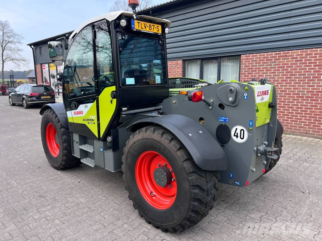 CLAAS Scorpion 732 Ładowarki rolnicze