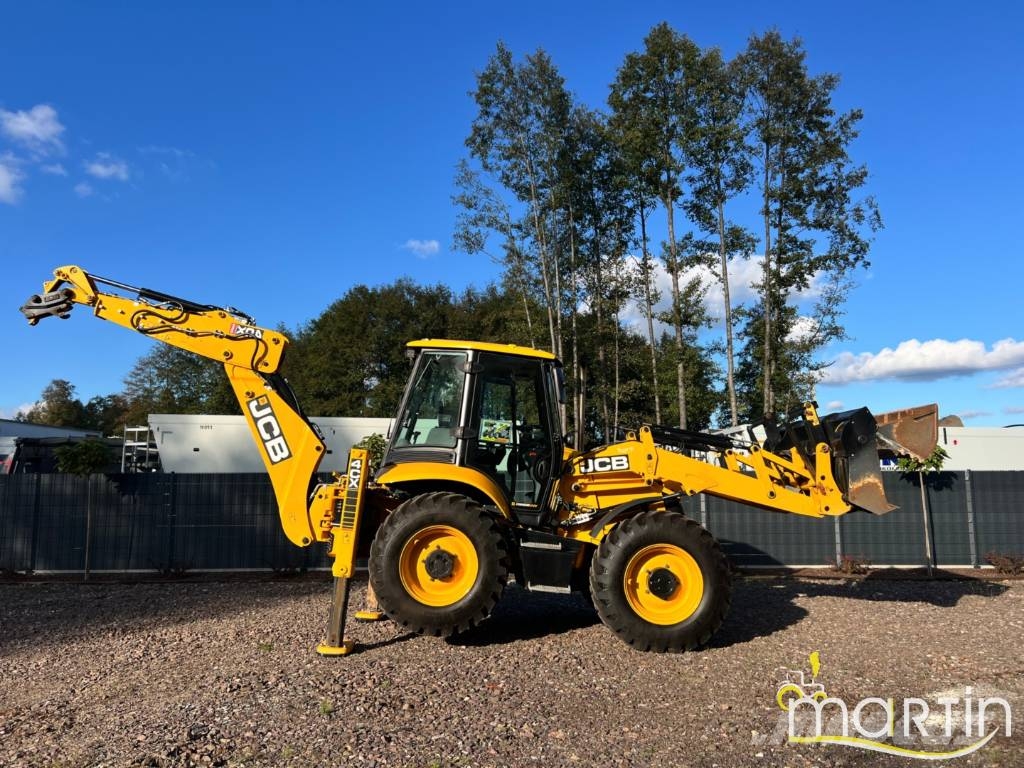 JCB 4 CX Pro لوادر ذات جرافات عكسية