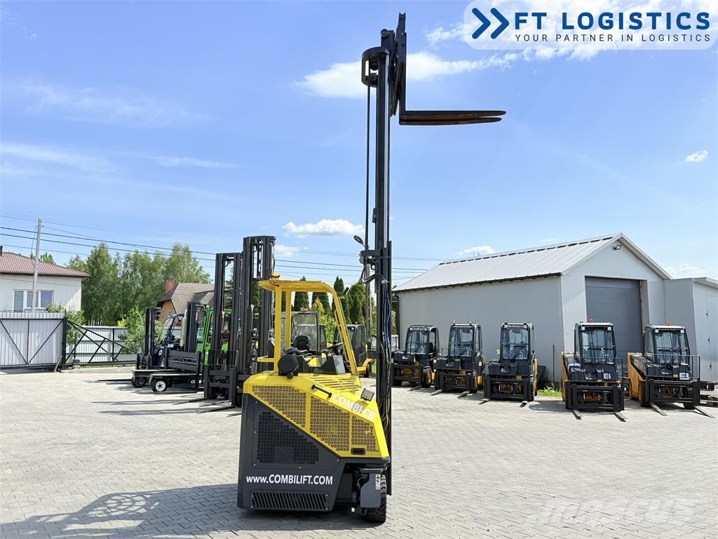 Combilift CB3000 / GAS / DUPLEX 4000MM / FORK-POSITIONER / S Vierwegestapler