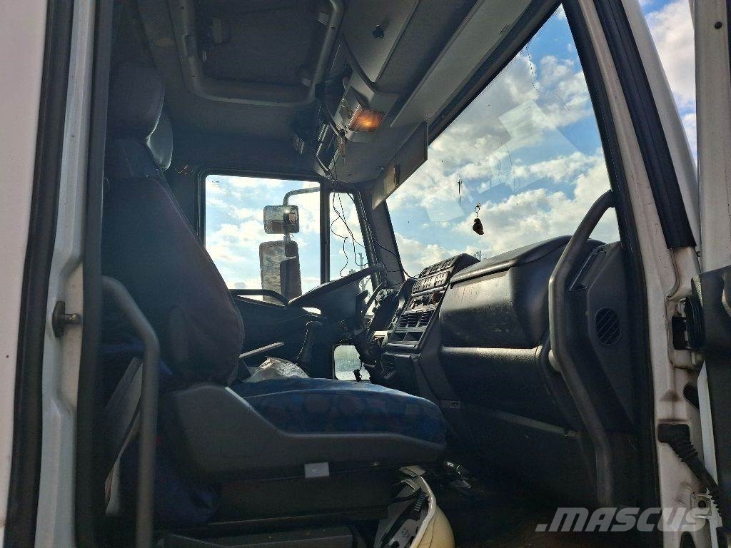 Iveco ML150E21 EUROCARGO 平板车