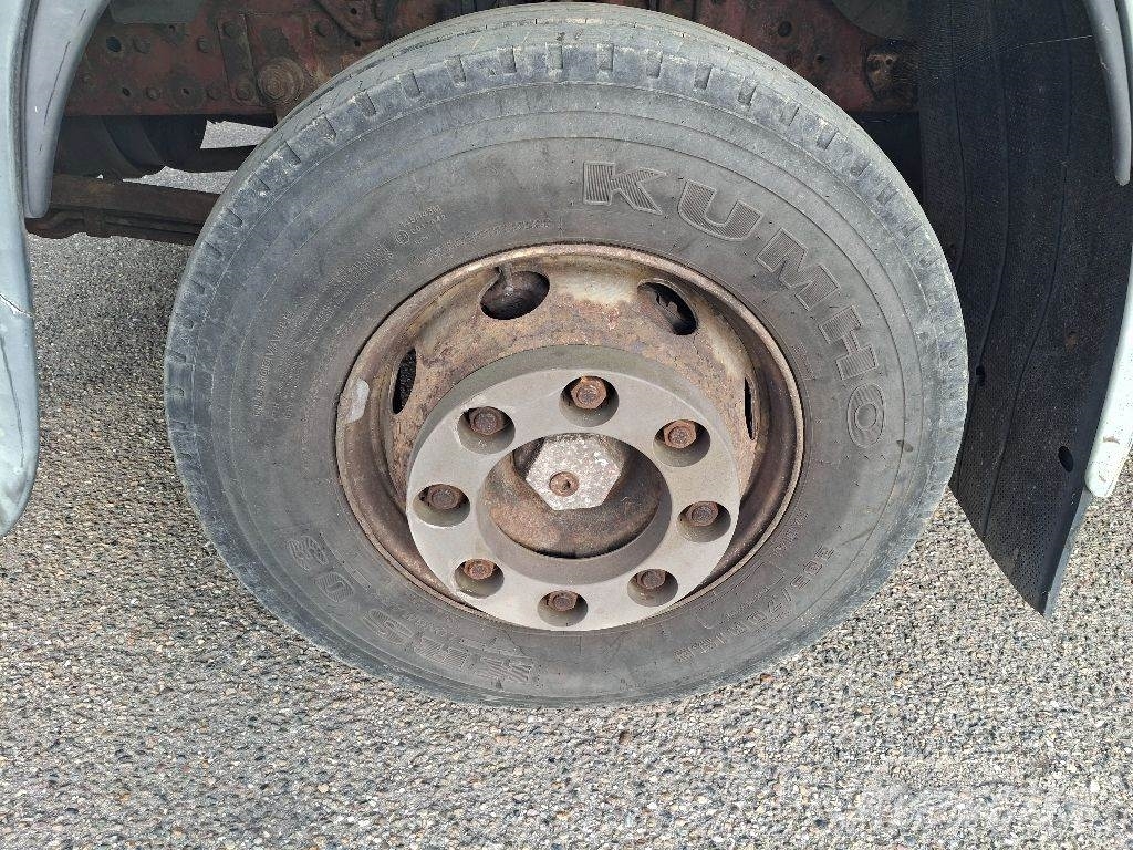 Iveco ML150E21 EUROCARGO 平板车