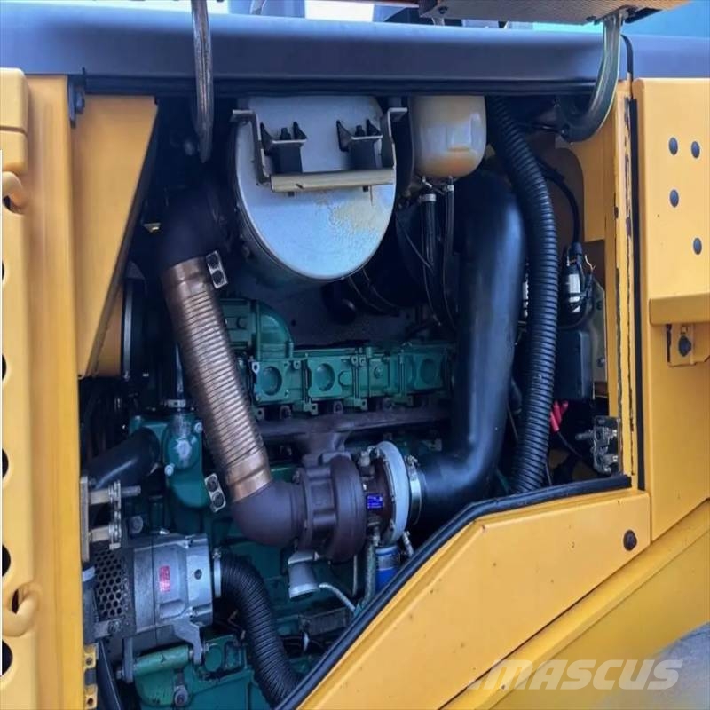 Volvo 120E Cargadoras sobre ruedas