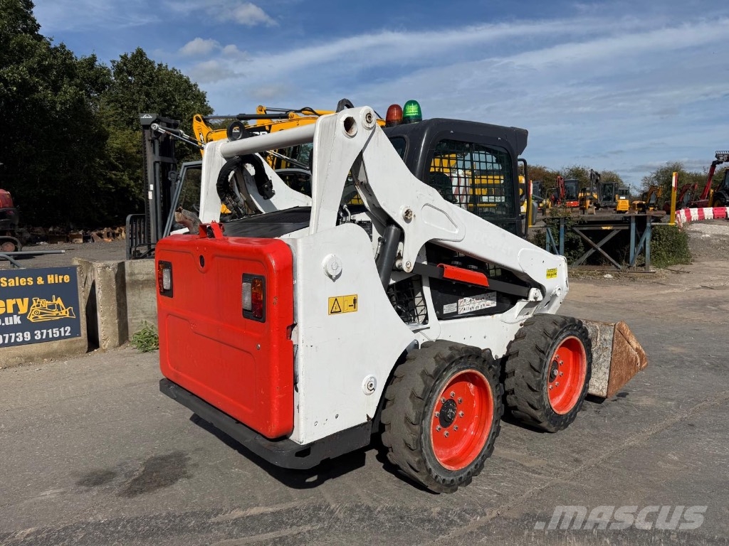 Bobcat S 530 Lietoti riteņu kompaktiekrāvēji