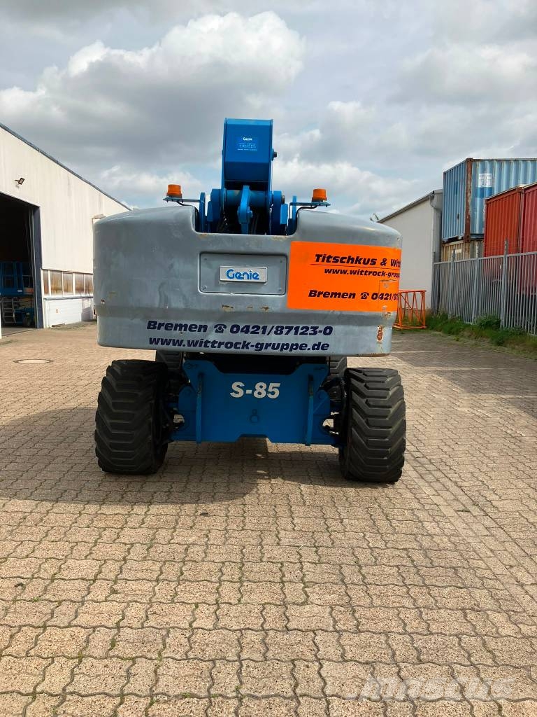 Genie S85 Plataformas con brazo de elevación telescópico