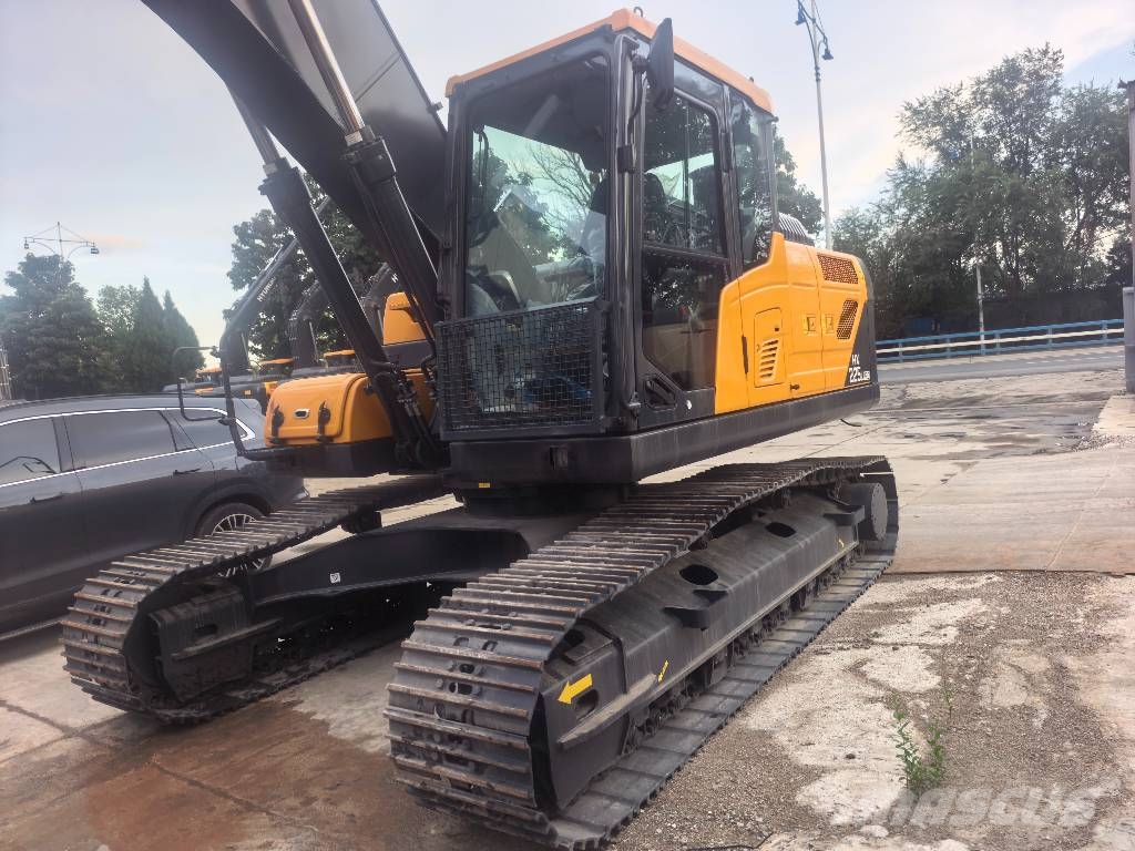 Hyundai HX225L PRO Raupenbagger