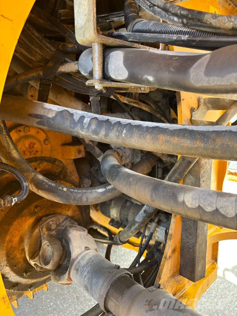 Volvo L 220 H Naudoti ratiniai krautuvai