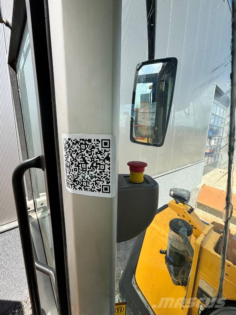 Volvo L 220 H Naudoti ratiniai krautuvai