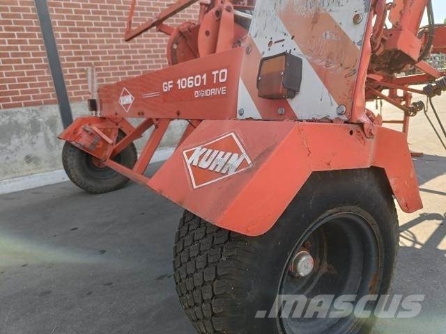 Kuhn GF10601TO مكابس وميبسات التبن