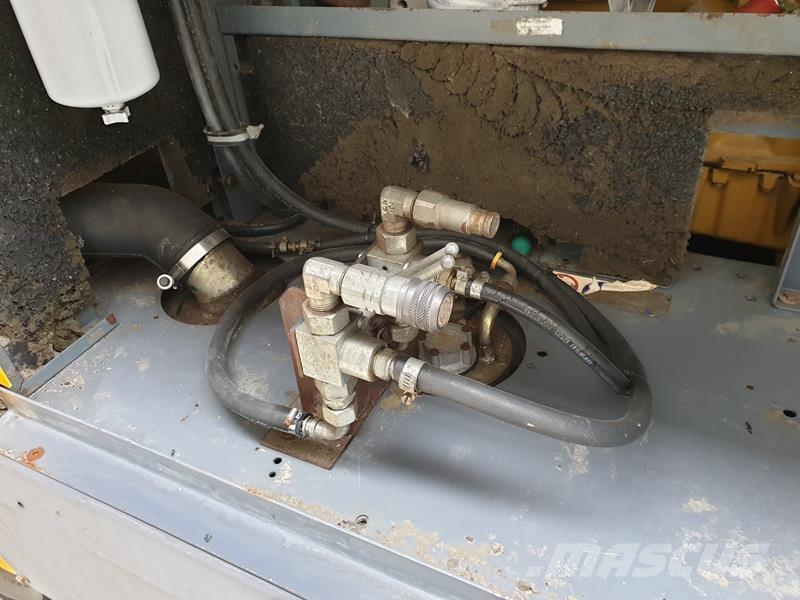 Atlas Copco XAHS 426 CD - N Воздушные компрессоры