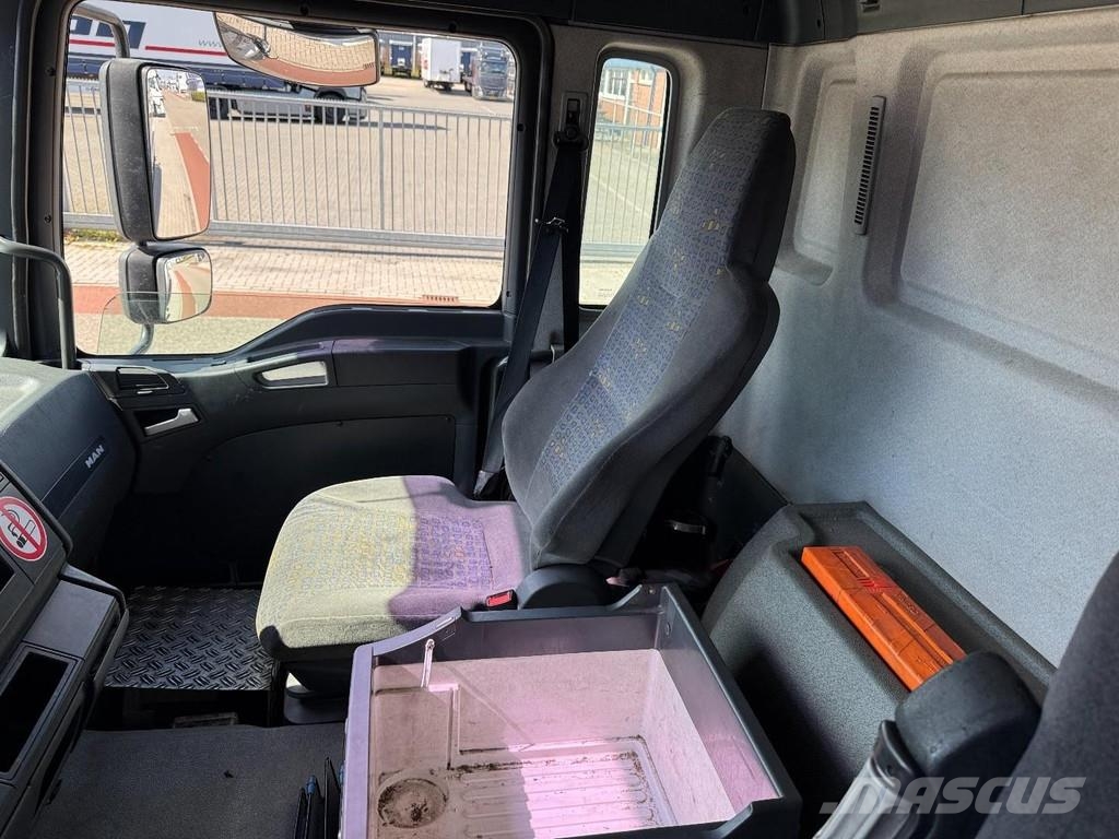 MAN TGA 26.313, Fuel, 5 compartments, 19 M3, Pump, ADR Camiones cisternas