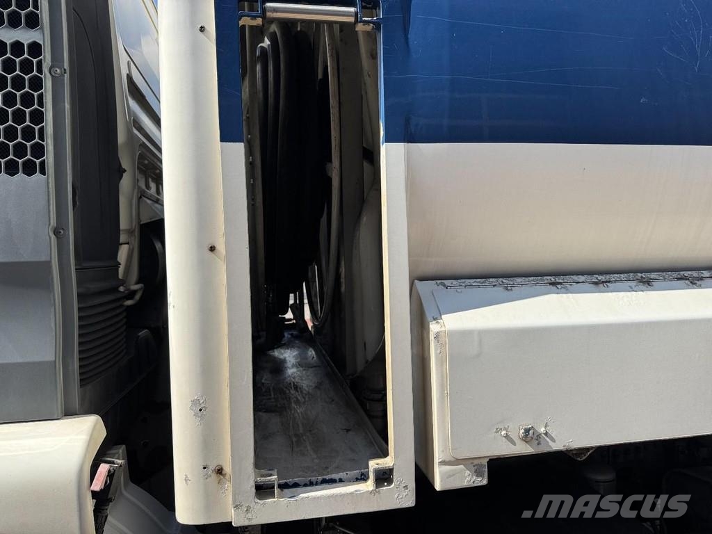 MAN TGA 26.313, Fuel, 5 compartments, 19 M3, Pump, ADR Camiones cisternas