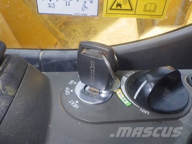 PC PC138US‑10 حفارات زحافة