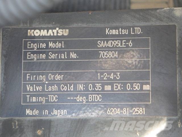 PC PC138US‑10 حفارات زحافة