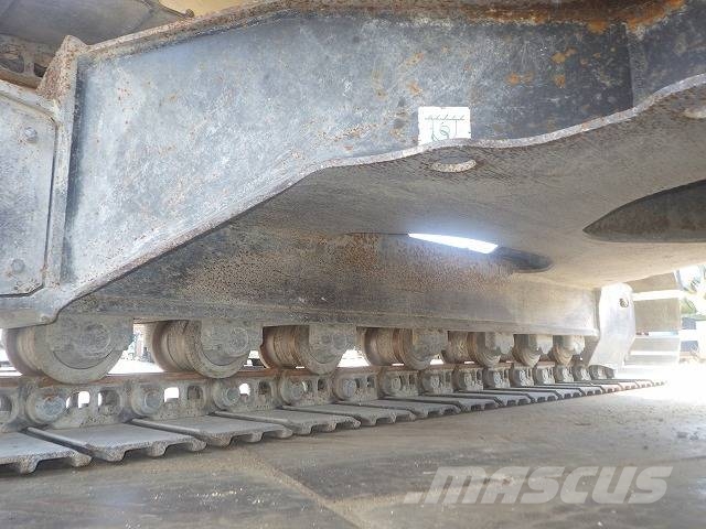PC PC138US‑10 حفارات زحافة