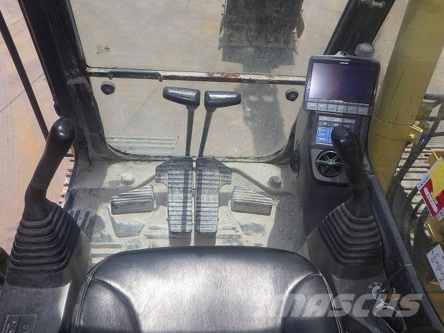 PC PC138US‑10 حفارات زحافة