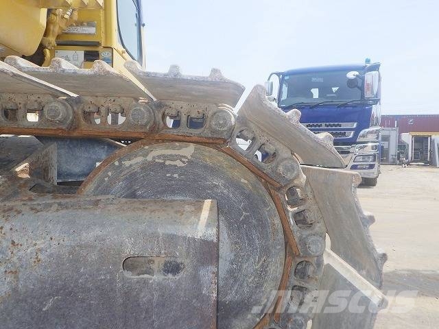 PC PC138US‑10 حفارات زحافة