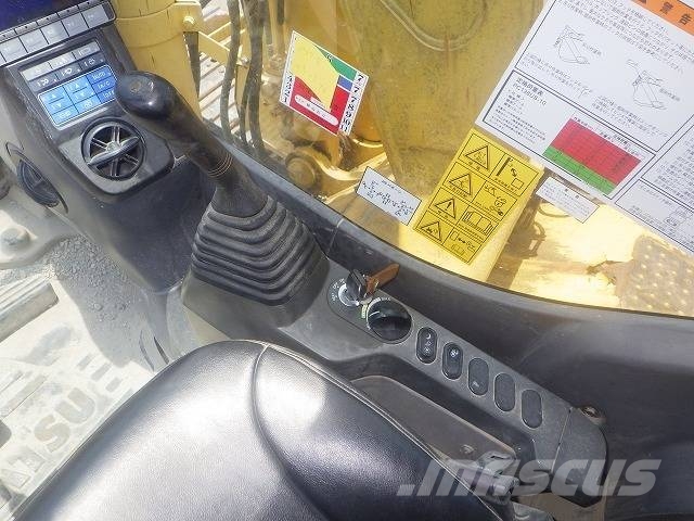 PC PC138US‑10 حفارات زحافة