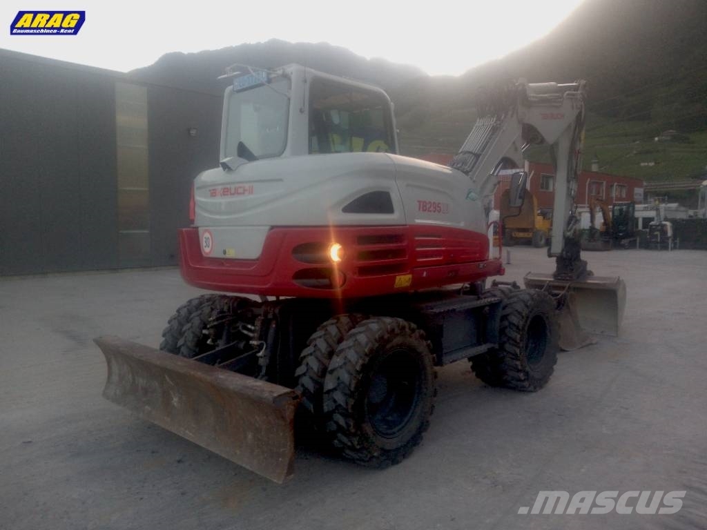 Takeuchi TB 295 W 轮式挖掘机