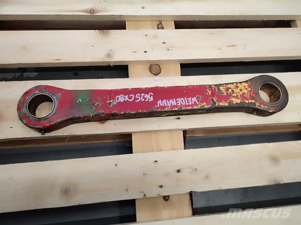 Weidemann 5625 CX80 arm connector Booms and arms