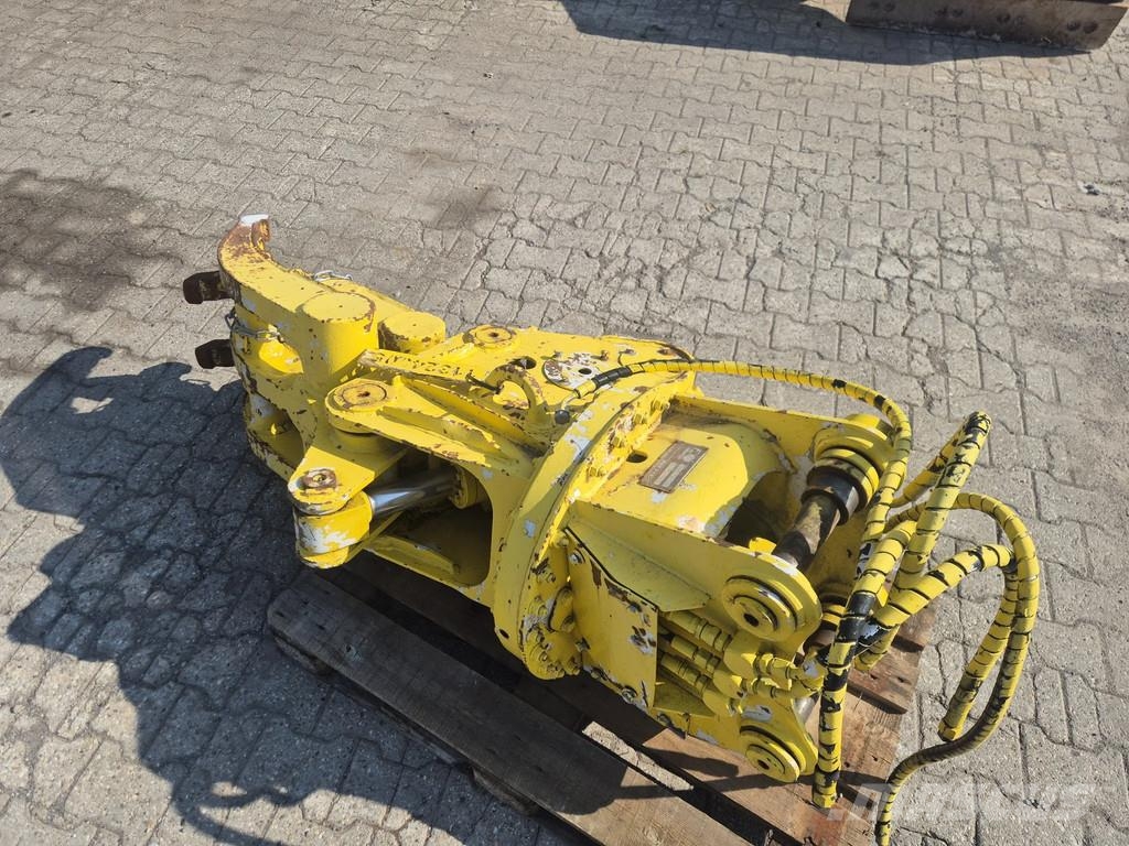 Okada OSG 25 R خطاطيف