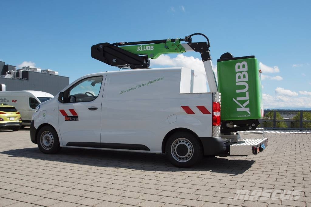 Klubb K20L Ant vilkikų montuojamos kėlimo platformos
