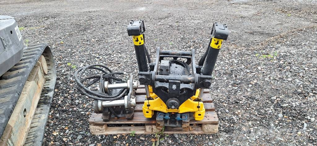 Hitachi ZX85US-6 med Engcon EC209, grip. Crawler excavators