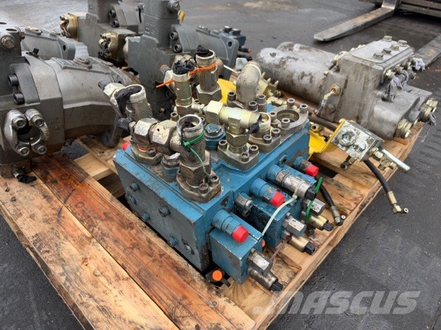 Bomag BC 772 RB USED HYDRAULIC PARTS COMPLET Waste compactors
