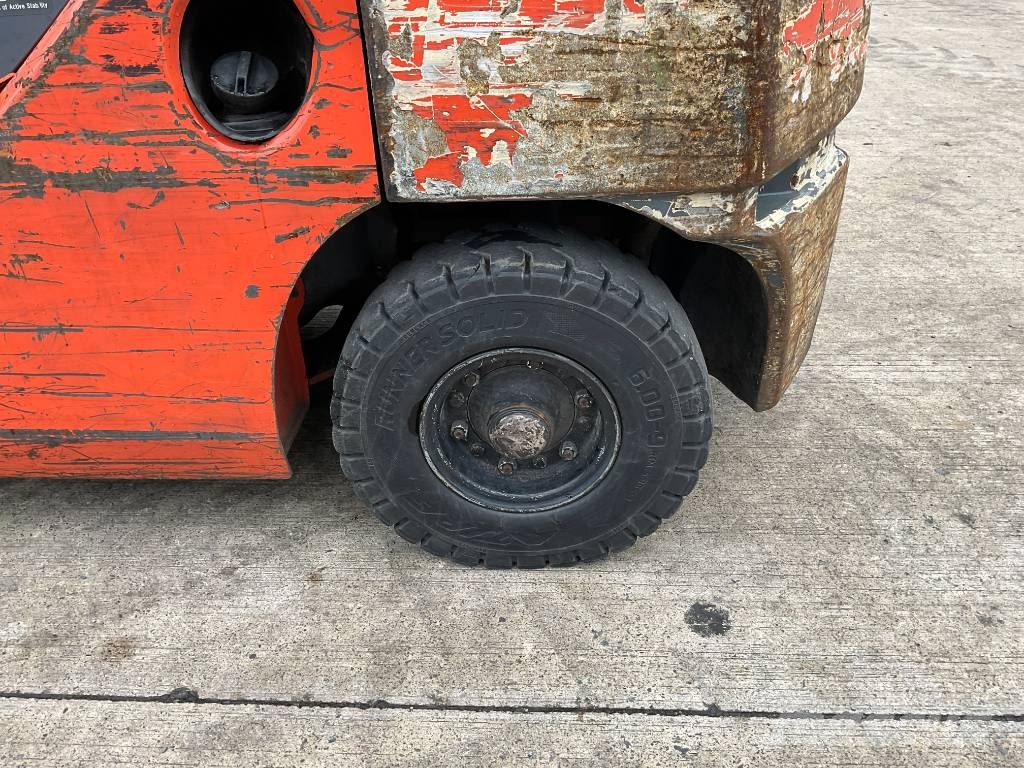 Toyota 02-8FDF25 Tonero شاحنات الديزل