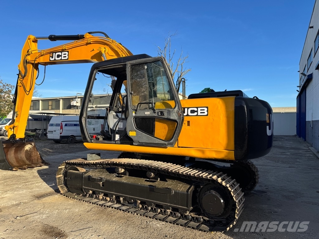 JCB JS 160 LC Paletli ekskavatörler