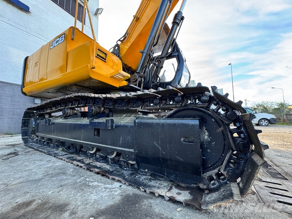 JCB JS 160 LC Paletli ekskavatörler