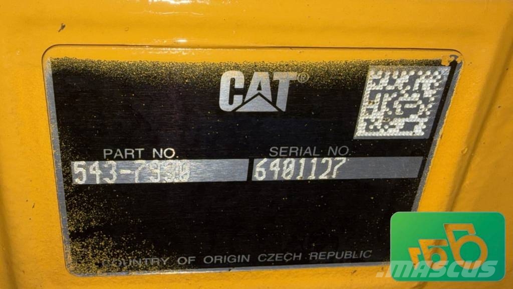 CAT 432E Front Axle CATERPILLAR 543-7930 Front Axle Z Alusta ja jousitus