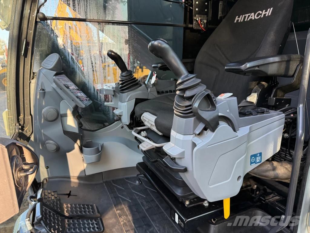 Hitachi 490 حفارات زحافة