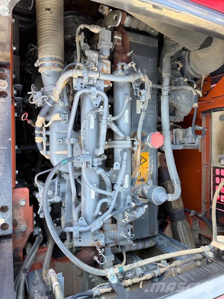 Hitachi 490 حفارات زحافة