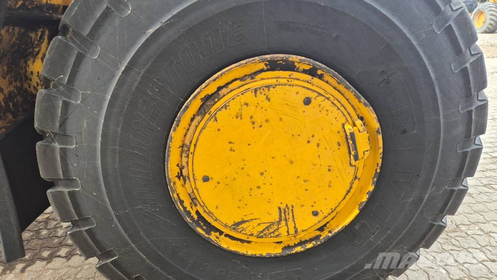 Volvo L 180 E Incarcator pe pneuri
