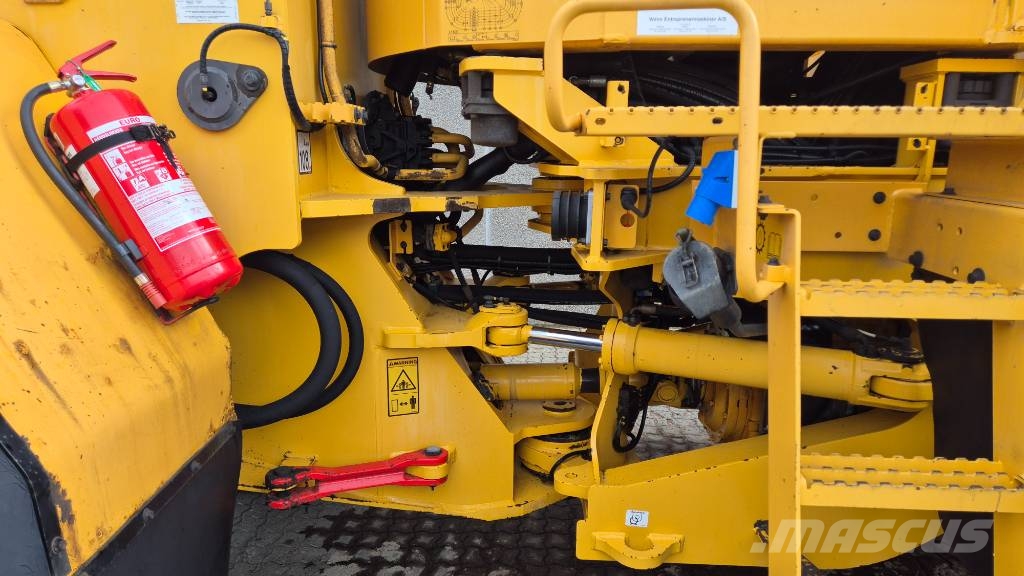Volvo L 180 E Incarcator pe pneuri