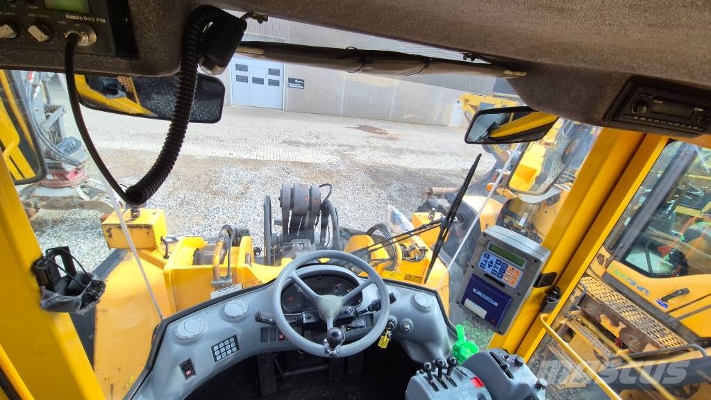 Volvo L 180 E Incarcator pe pneuri