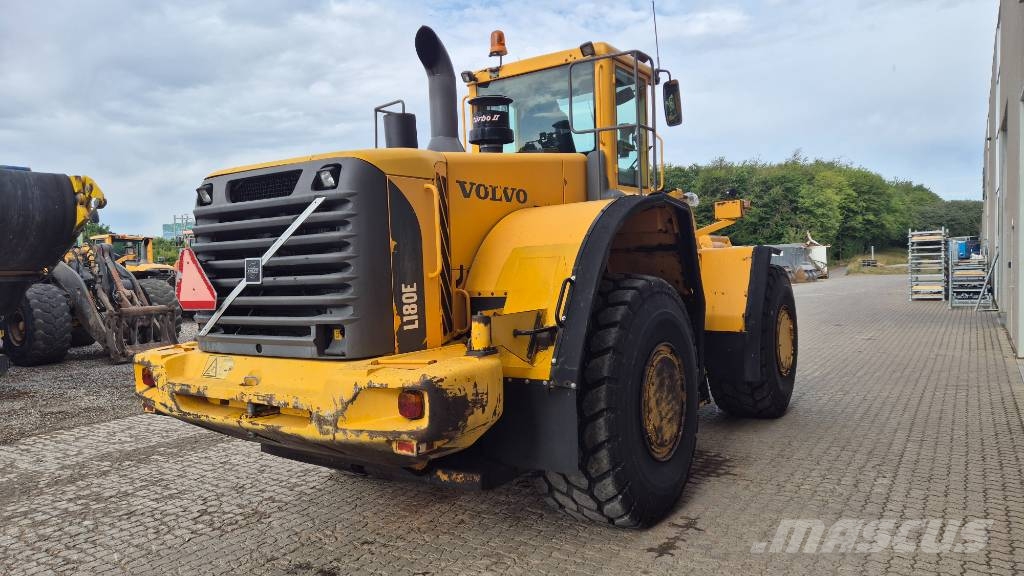 Volvo L 180 E Incarcator pe pneuri
