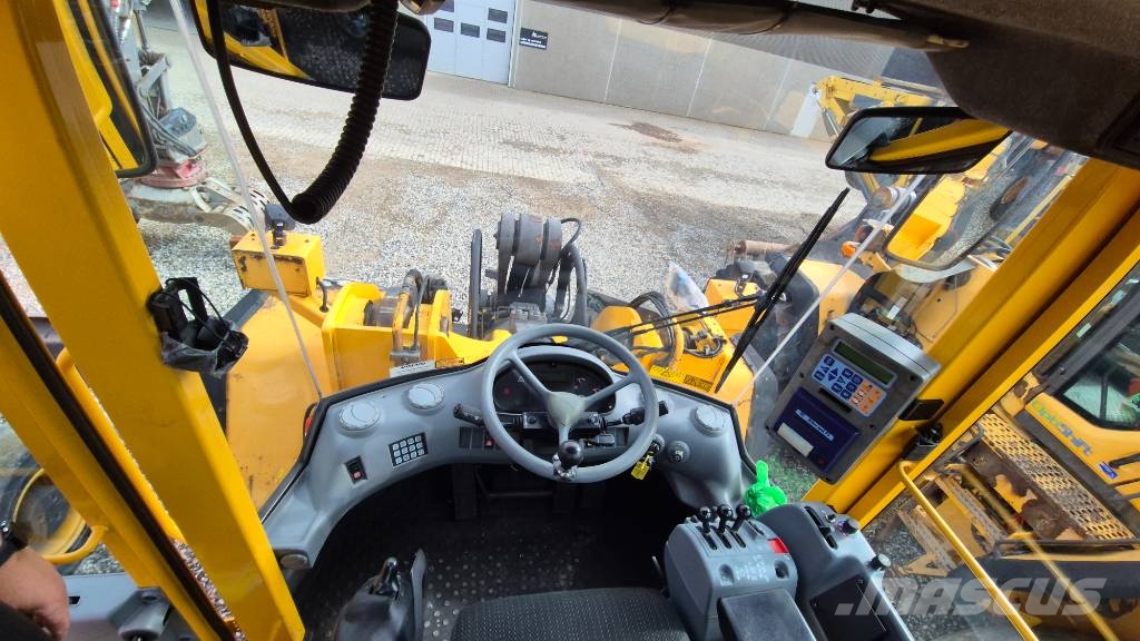 Volvo L 180 E Incarcator pe pneuri