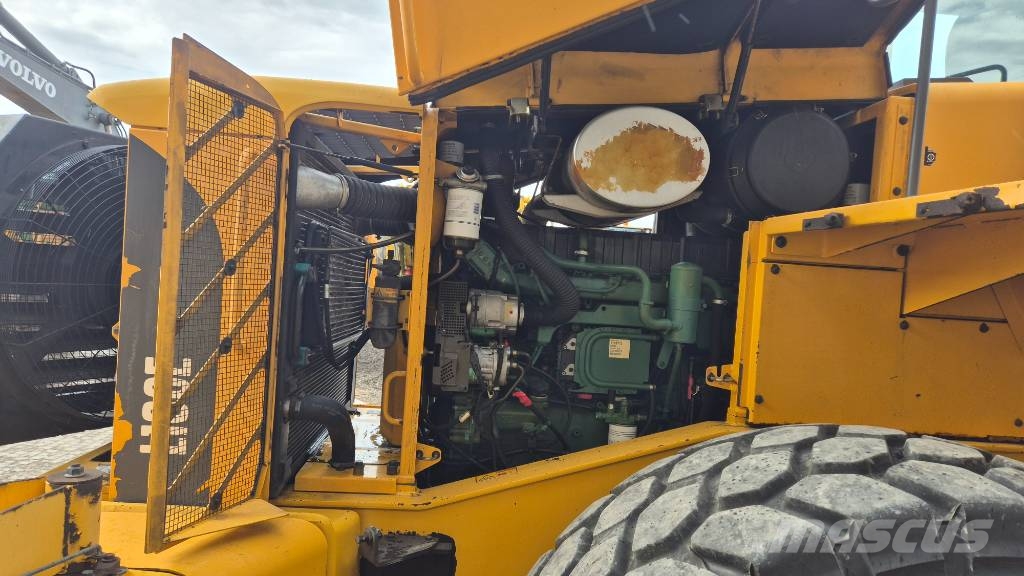 Volvo L 180 E Incarcator pe pneuri