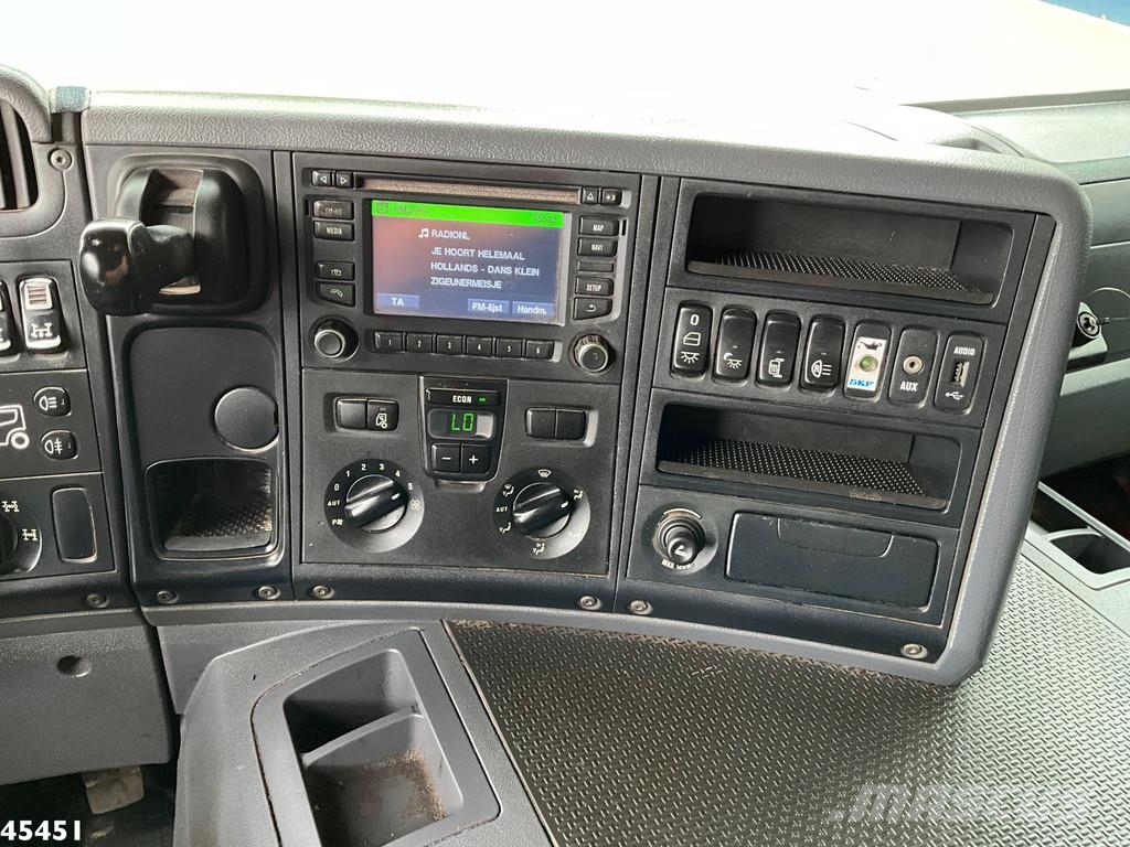 Scania P 410 8x4 Euro 6 Palfinger 14 Tonmeter Z-kraan Hákový nosič kontajnerov