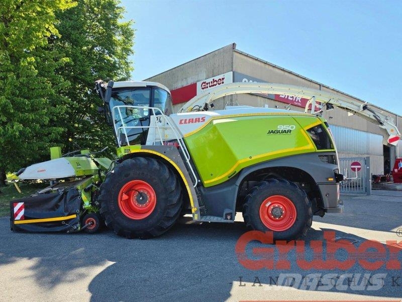 CLAAS Jaguar 950 4-trac Typ 502 ماكينات زراعية - غير ذلك