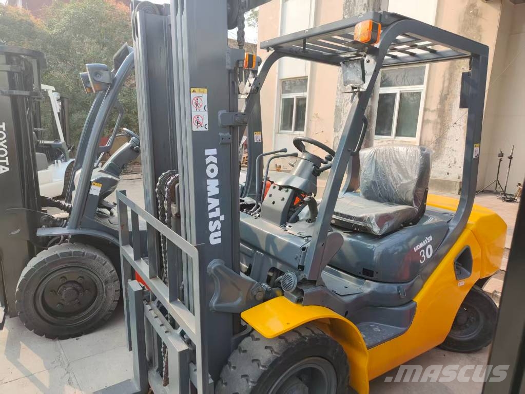 Komatsu FD 30 T-17 Stivuitor diesel