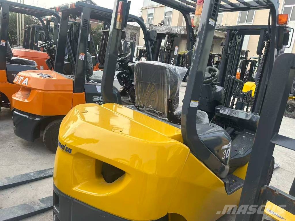 Komatsu FD 30 T-17 Stivuitor diesel
