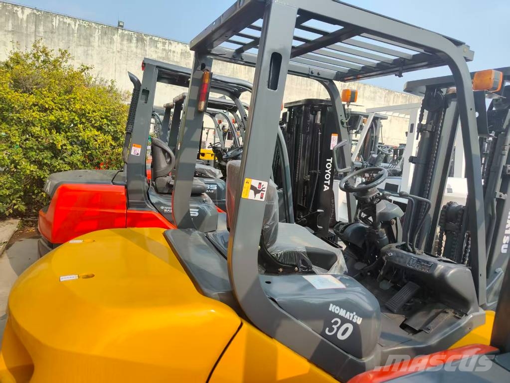 Komatsu FD 30 T-17 Stivuitor diesel
